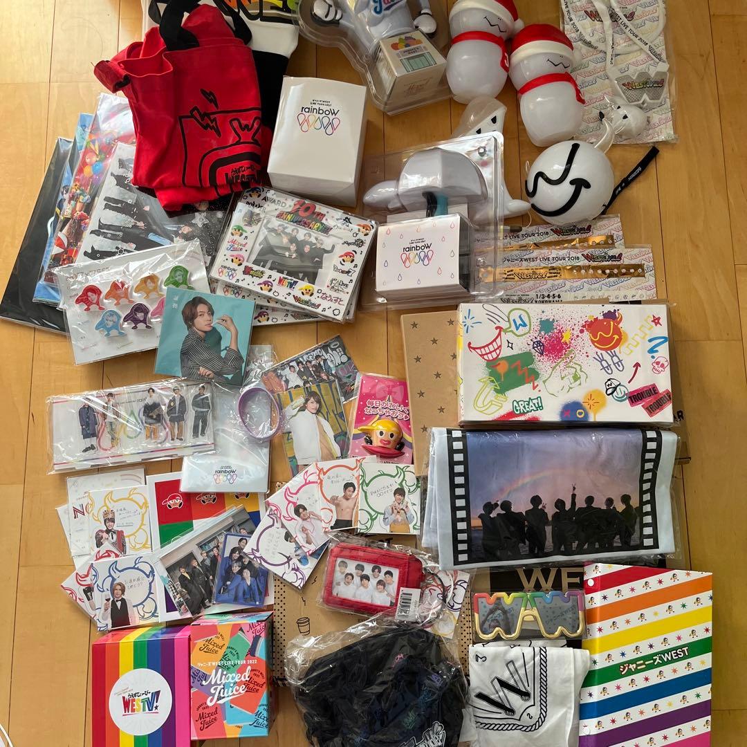 west ジャニーズWEST グッズまとめ売り ジャニーズWEST グッズ まとめ