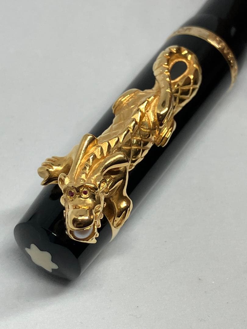 Montblanc モンブラン 金龍年 2000年 万年筆 未使用 M 詳細ページ | 万年筆 ボールペンなど高級筆記具の販売・買取