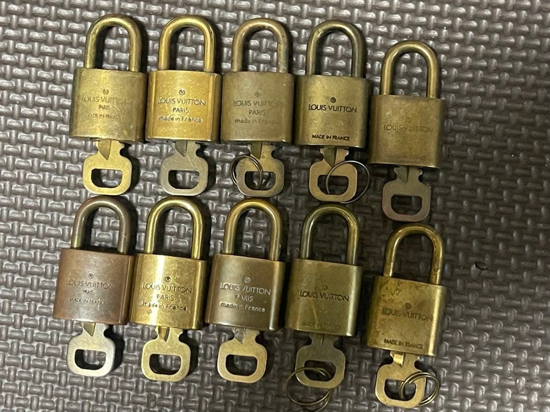 本物 ルイ・ヴィトン パドロック 10個セット 確認済み