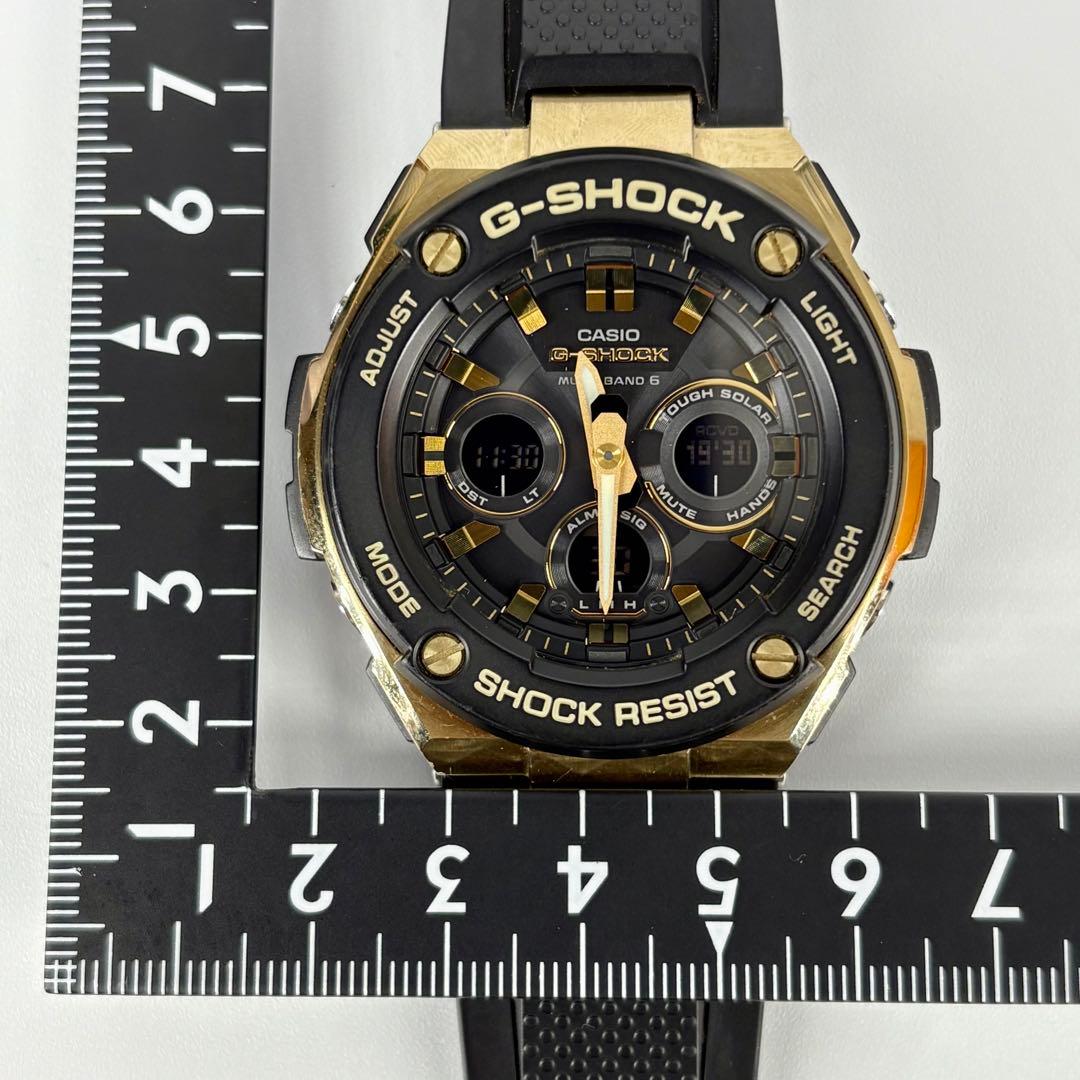 CASIO Gショック GST-W300G 黒 ラバー 電波ソーラー腕時計