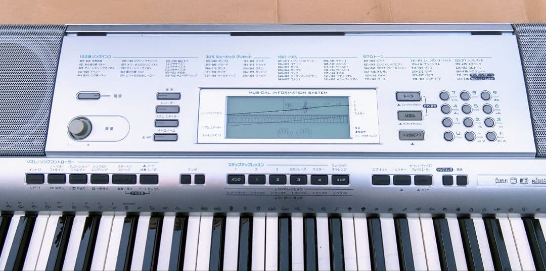 CASIO CTK-9000 61鍵電子キーボード 中古