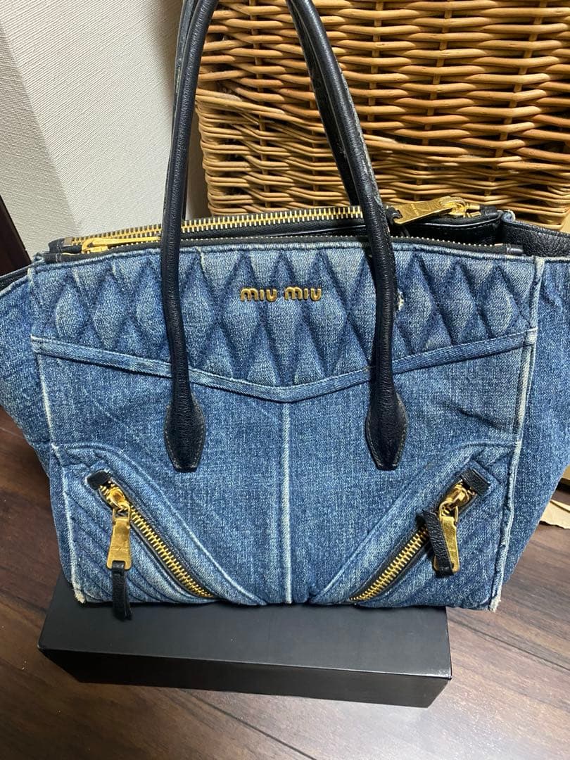 miu miu バイカー デニムハンドバッグ - メルカリ