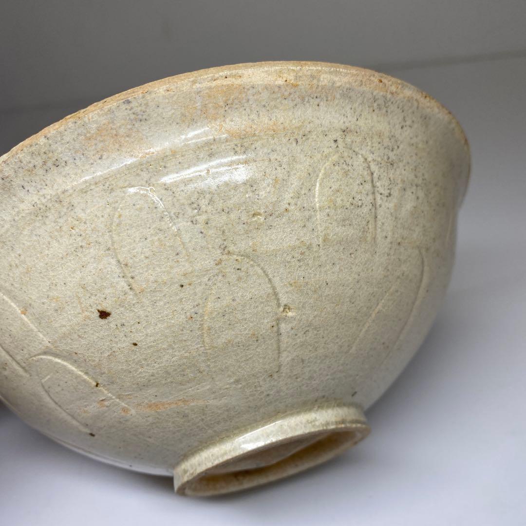 中国宋時代　白磁花弁文茶碗　口径16㎝ 東Y7-0402☆2F