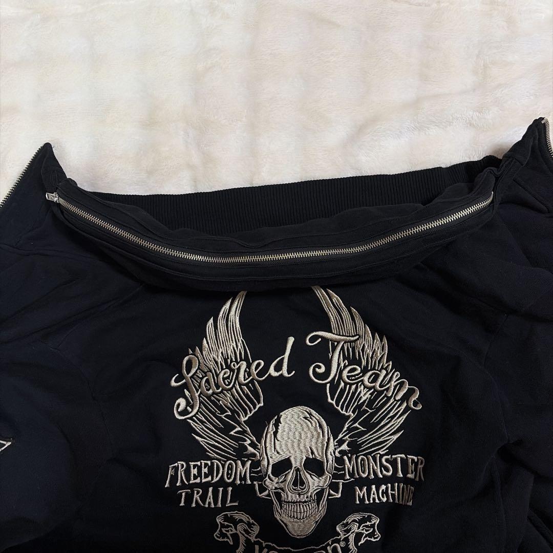 ワンワンワン　VANSON スカル刺繍 襟中フード入 ジップアップ