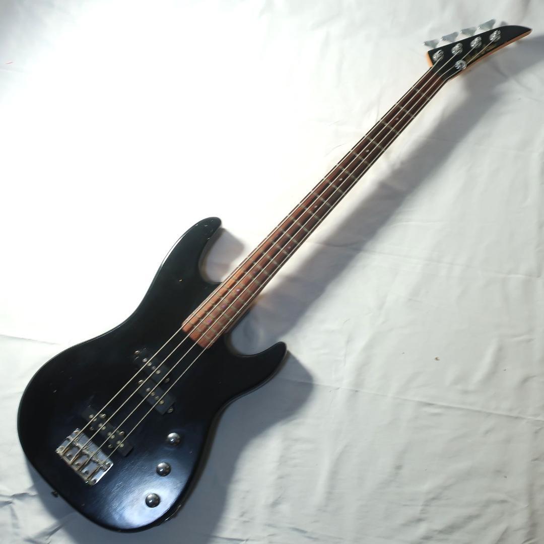 MAD AXE エレキベース 4弦 メル様用 Mad Axe エレキベース コンコルド