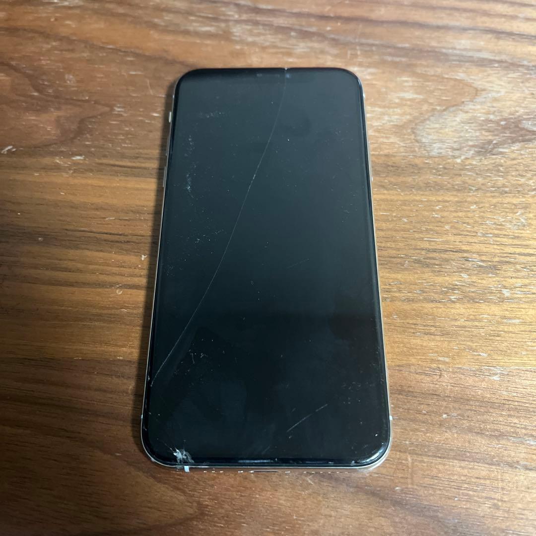 Apple iPhoneXS ホワイト 256 画面傷あり - メルカリ