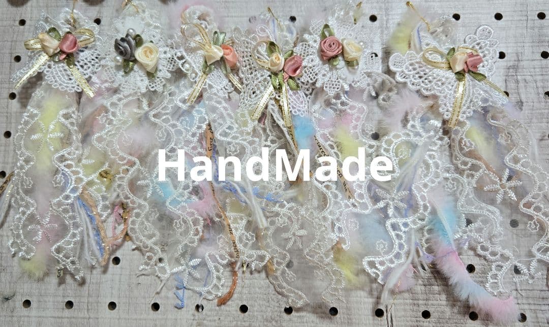 いちごパフェ様✨専用ハンドメイドタッセルチャーム約15×8cm PC