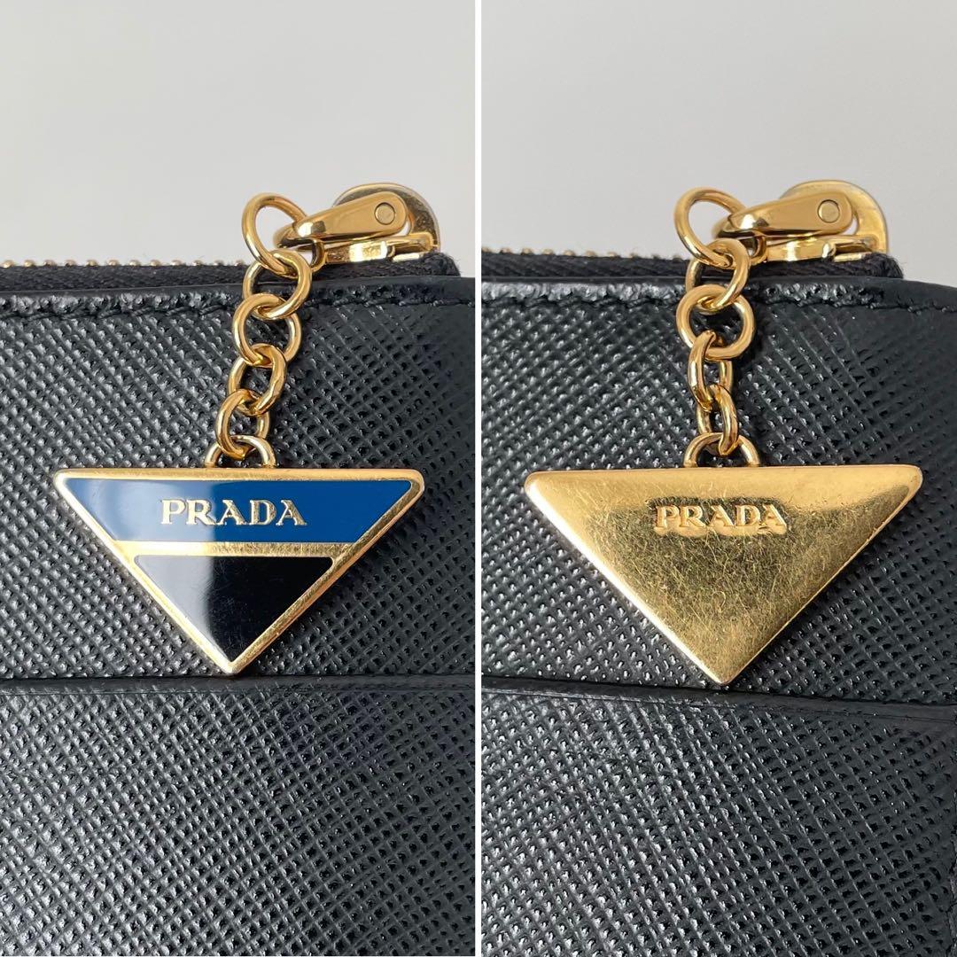 【極美品】プラダ 小銭入れ トライアングル ロゴチャーム サフィアーノレザー