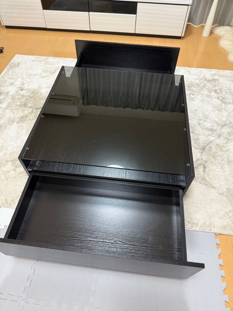 【ma】ガラスセンターテーブル ブラック 引き出し付き 木目スモークガラス