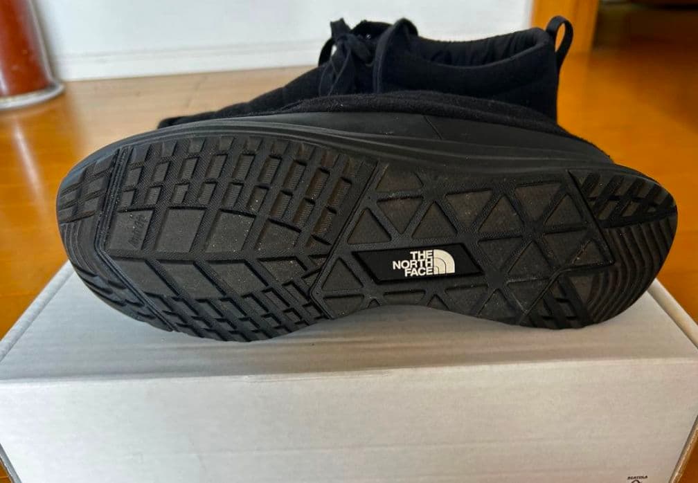 【値下げ】THE NORTH FACE ヌプシ ビーバーブラックNF52372