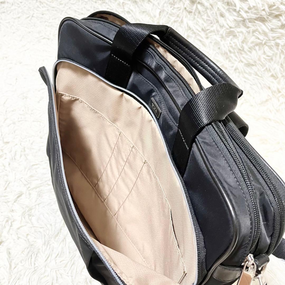 ✨極美品✨TUMI ブリーフケース　ビジネスバッグ 2way A4可能　ブラック