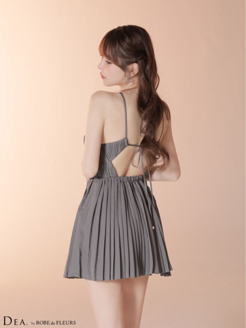 プリーツホルターネックティアードフレア(DE4628)