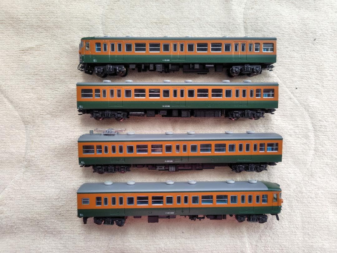 KATO(カトー)10-895 111系0番台湘南色4両付属編成セット※外箱違い