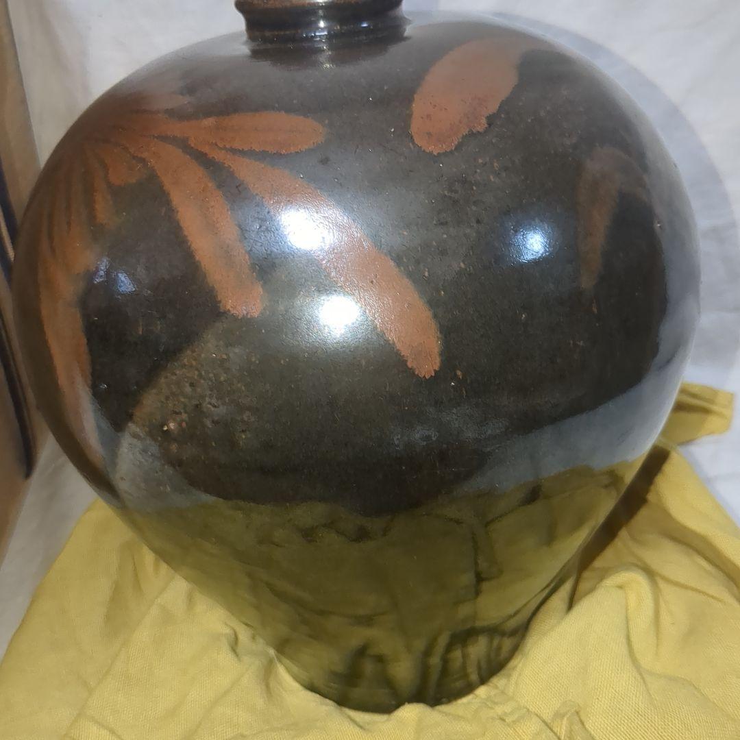 詳細不明　専用木箱付き　花瓶　高さ26cm 陶磁器