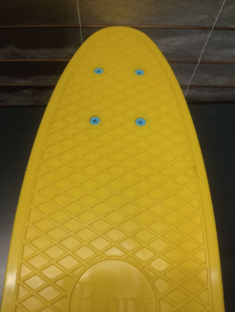 PENNY　イエロー　スケートボード　２２インチ　中古