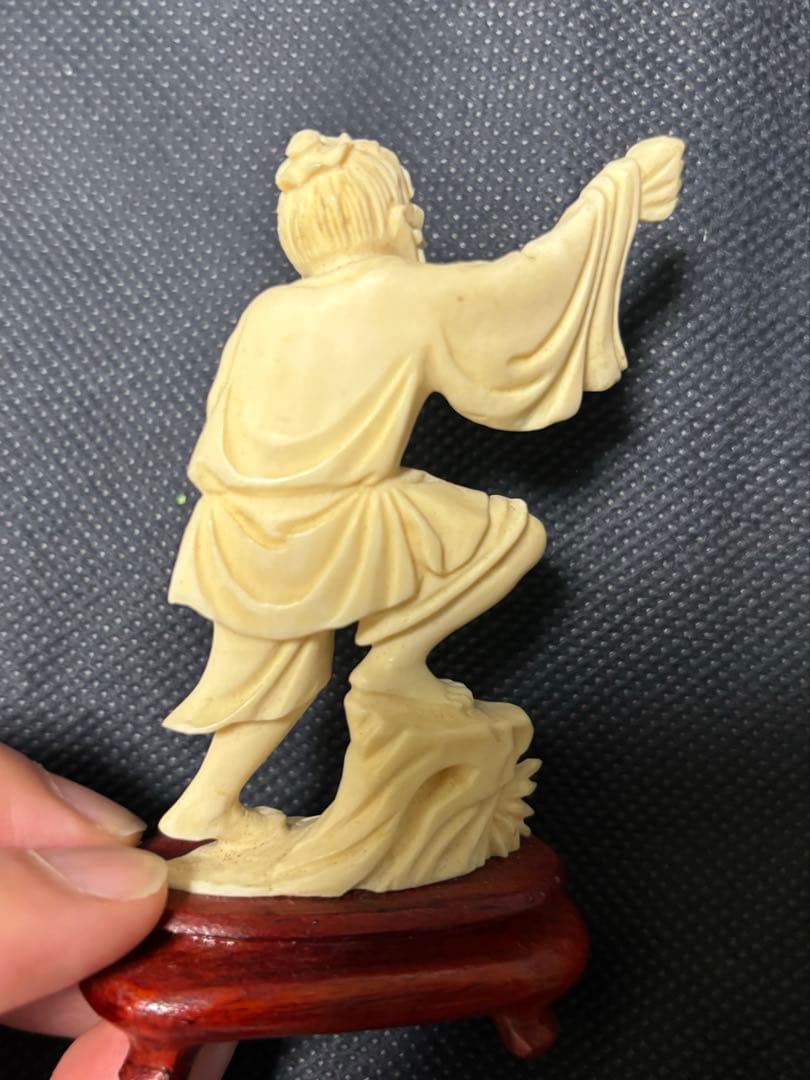 極上古美術品 マンモス 置物 漁翁 魚釣りの老人