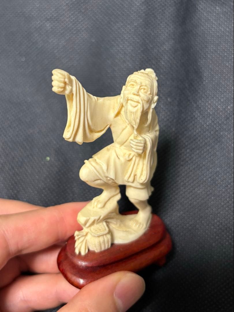 極上古美術品 マンモス 置物 漁翁 魚釣りの老人