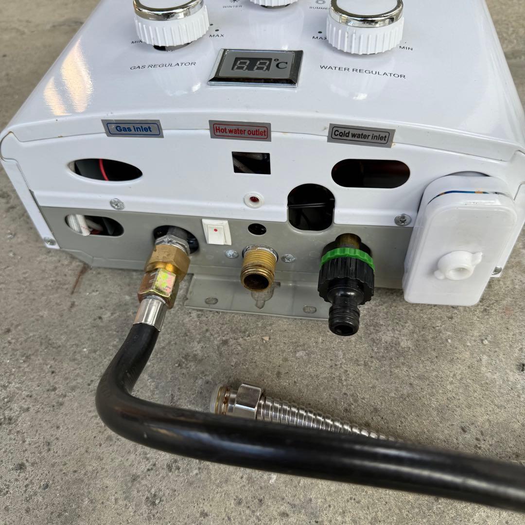 携帯用LPガス給湯器 7L タンクレス 湯沸器 1.85 GPM 熱湯ヒーター
