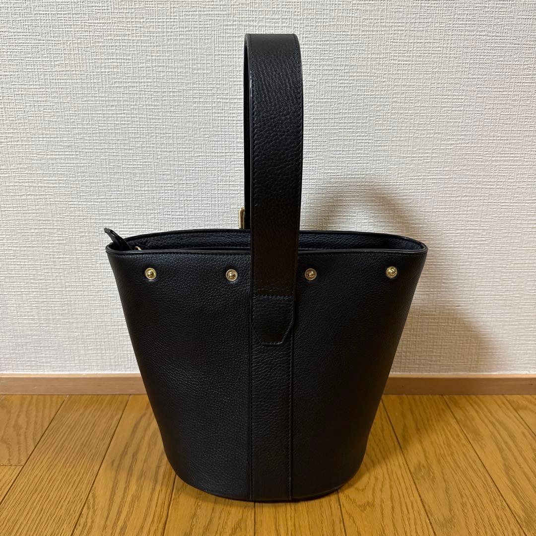 TOPKAPI シュリンクレザー・リアルファー付きバケツ型バッグ