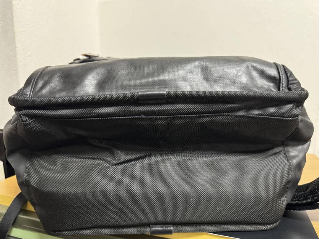 新品同様 TUMI ALPHA3 ビジネス・クラス・ブリーフパック 国内正規品