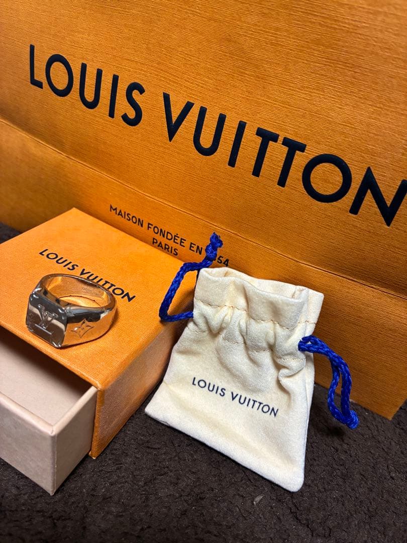 LOUIS VUITTON シルバーリング 箱・ポーチ付き