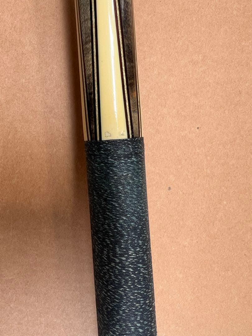 アダ-チ ビリヤードキュー ケース付き2本セット。