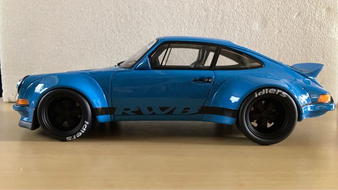 ポルシェ930ターボ　GTスピリット　1/18 12/9締
