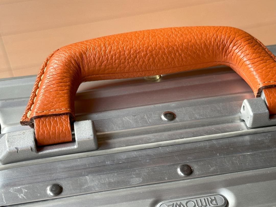 リモワ ハンドル本革加工 イタリア アドリアレザー - メルカリ