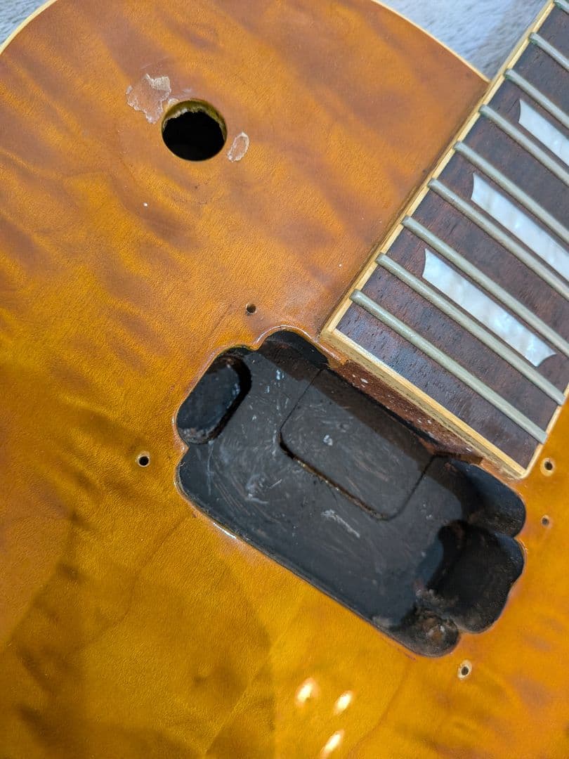 エレキギター ボディ＋ネック ジャンク品 部品取り用（詳細不明） ギター