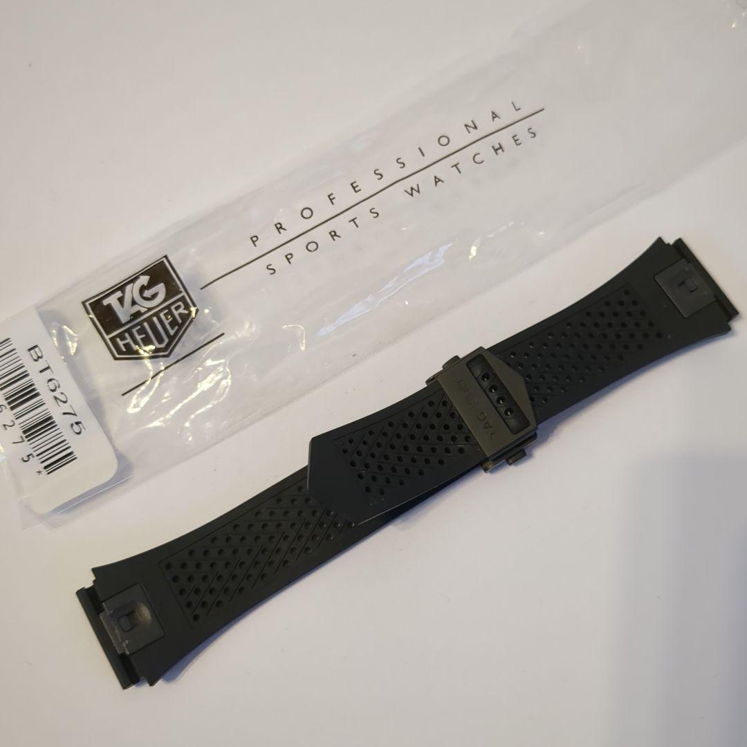 新品未　タグホイヤー コネクテッド キャリバーE4 45mm バックル付きベルト