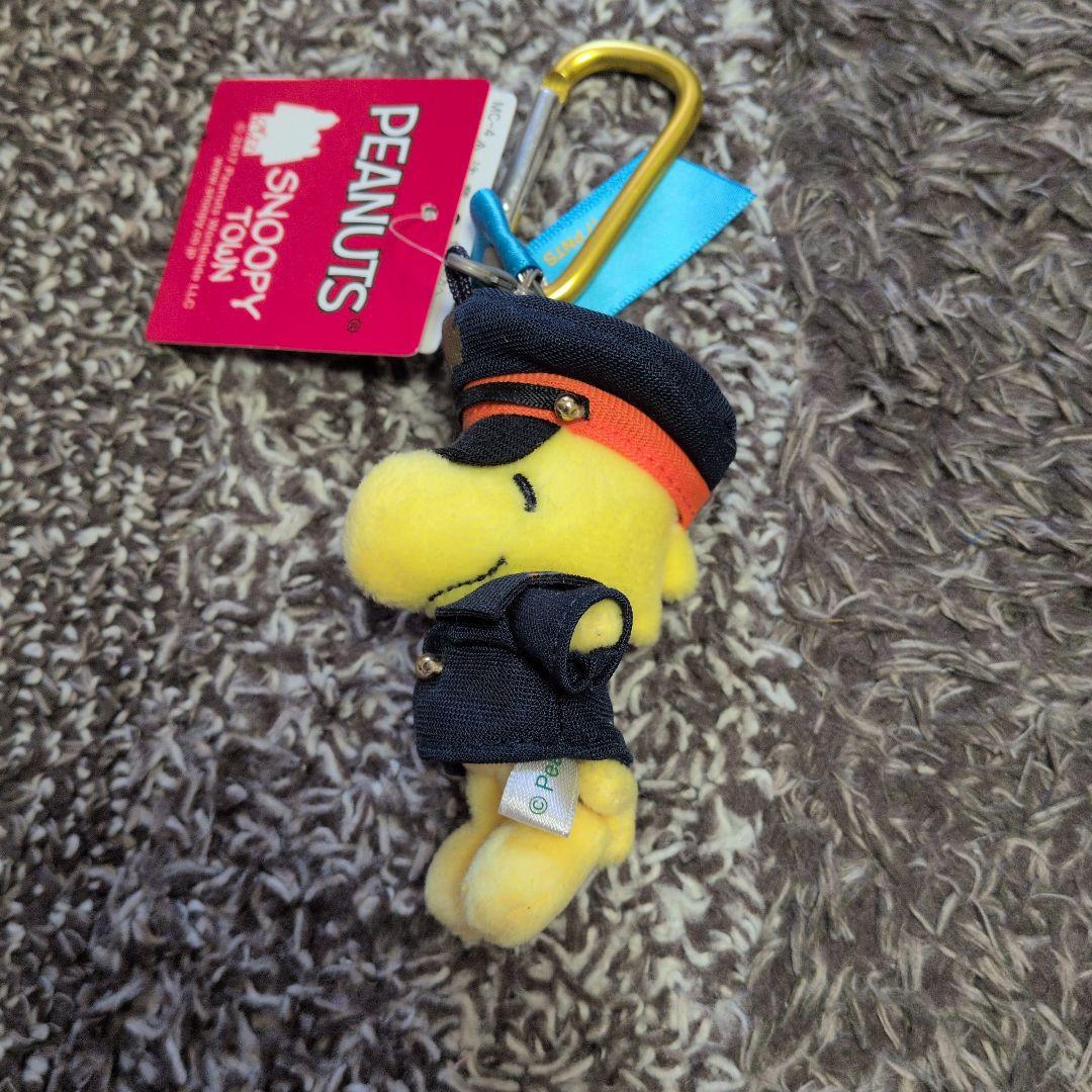 東京駅限定 2018 スヌーピー 初代 駅長　オラフ ウッド　カラビナマスコット