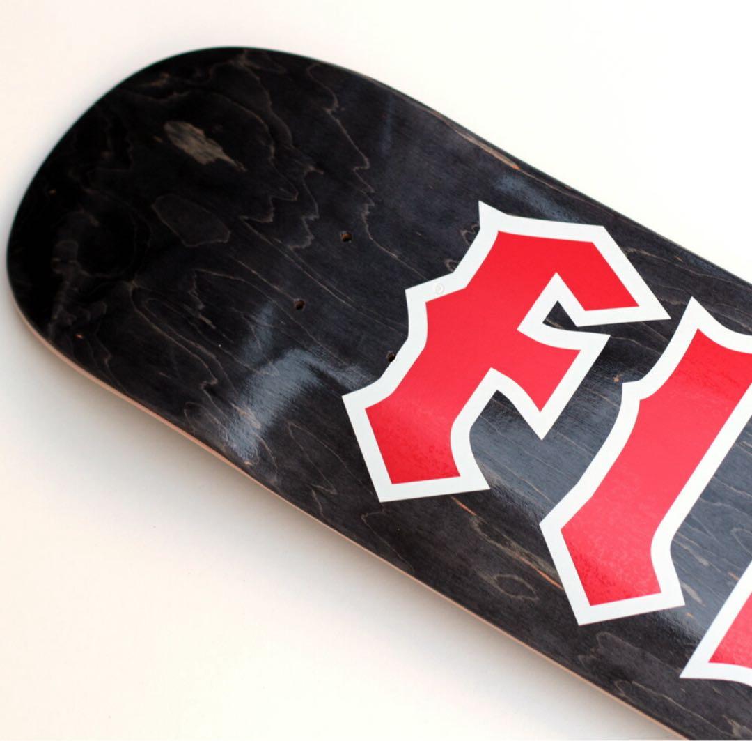 FLIP スケートボードデッキ 8.25