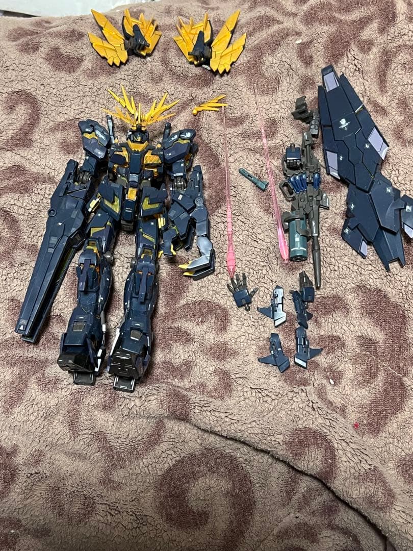 ガンプラRGまとめ売り未組み立て11機組立済み8機+おまけ