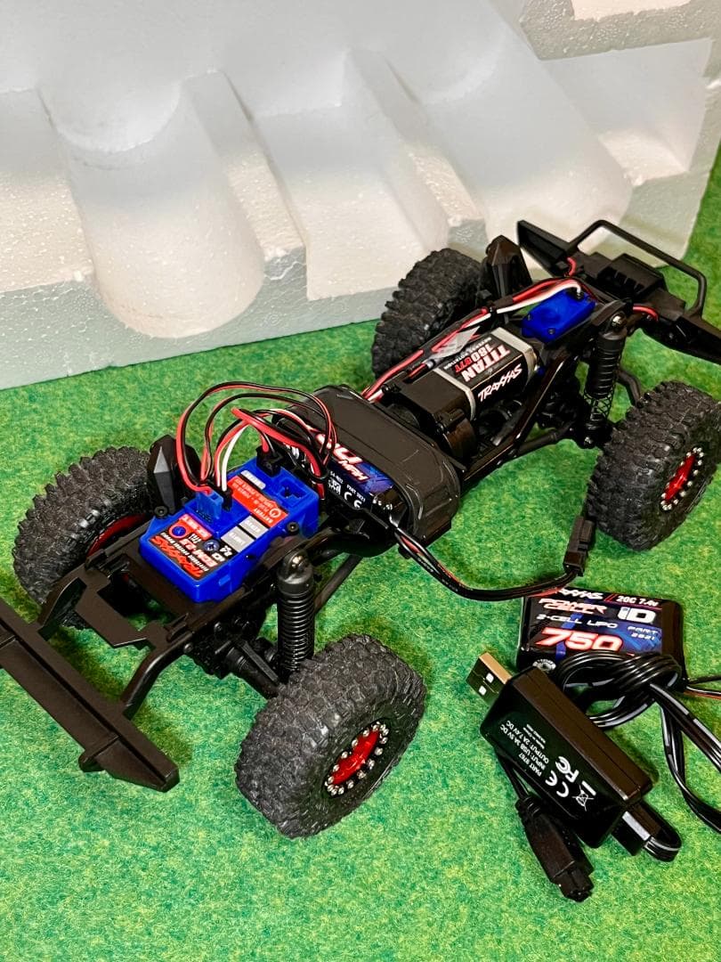 【トラクサス　TRX4M 1/18 ディフェンダー 中古品】◆匿名・翌日配送！