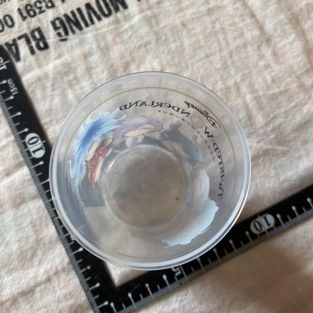 コップ　ペン立て　メガネ立て　プラ　ツイステッドワンダーランド　ディズニー