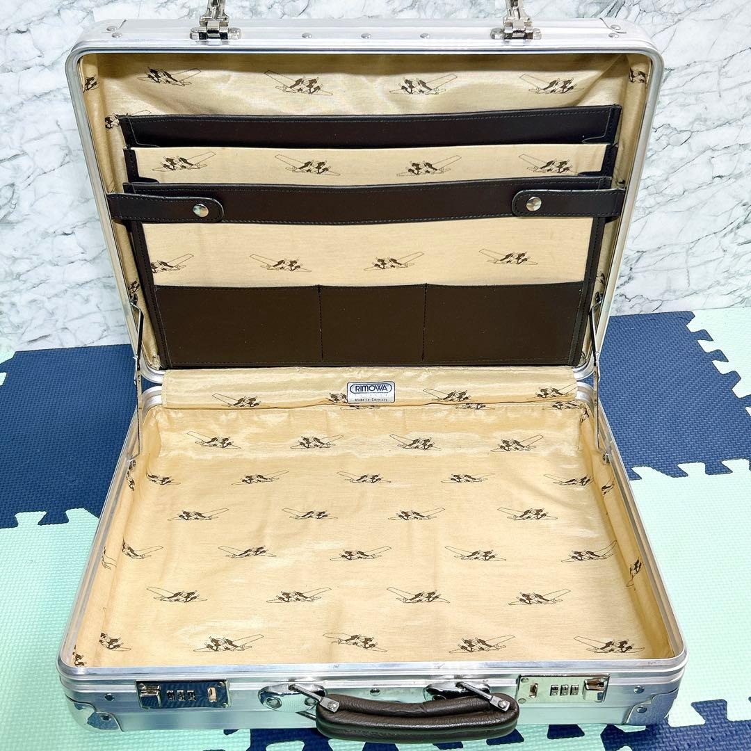 廃盤】リモワ CLASSIC FLIGHT 976.12 クラシックフライト - メルカリ