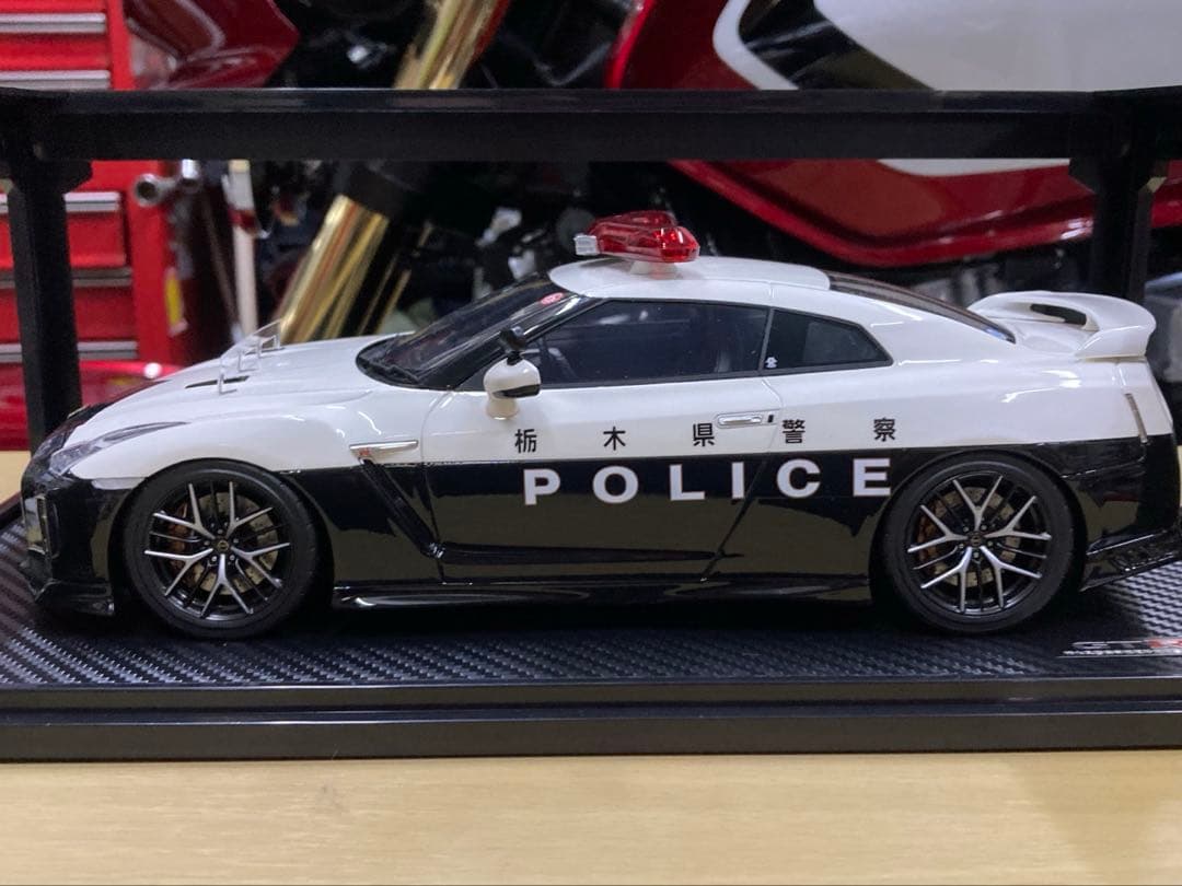 GTR35パトカー　1/18 12/10締