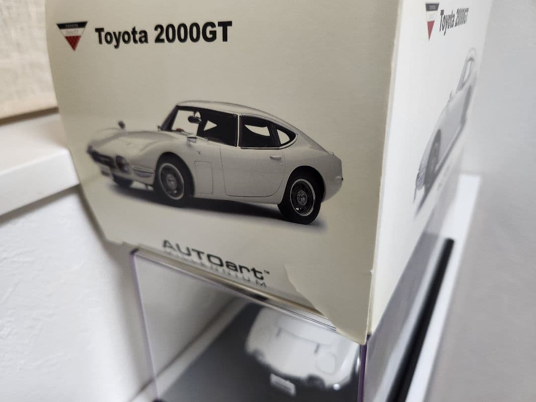 オートアート1/18　トヨタ2000GT
