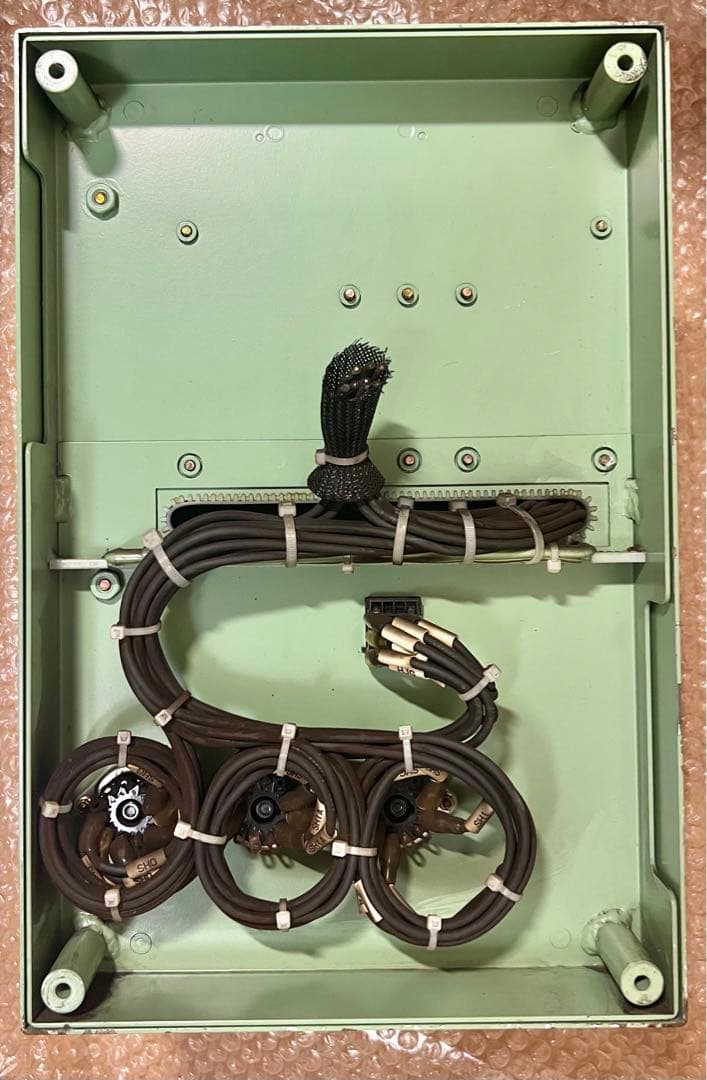 東京メトロ(営団地下鉄)7000系 仕切戸操作スイッチ