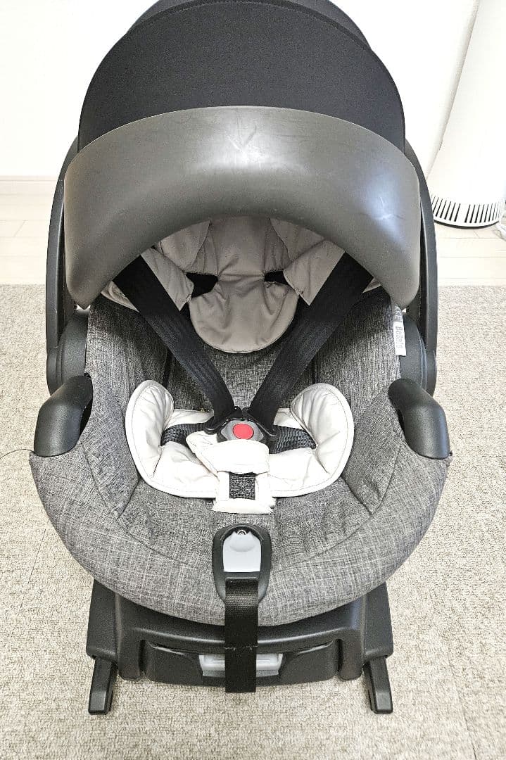 ストッケ イージーゴー モジュラー　チャイルドシート