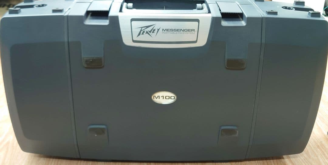 ■■【ケース・電源・ケーブル付】PEAVEY M100 ポータブルPAシステム