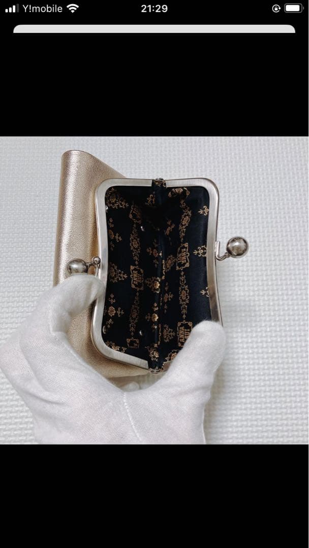 未使用ANNA SUIアナスイ　レザーがま口二つ折り財布　ルシィ　ゴールド