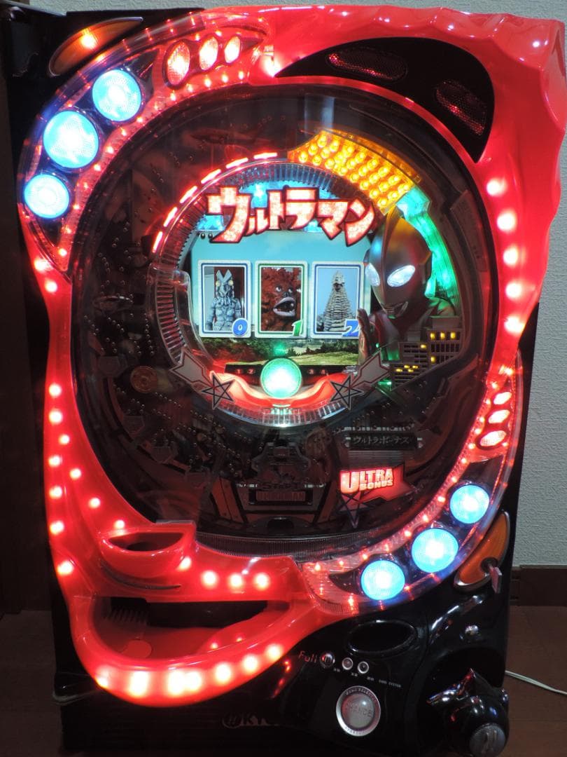 CRぱちんこウルトラマンM78TF7美品 全バラシ全清掃済 循環式 動作確認済