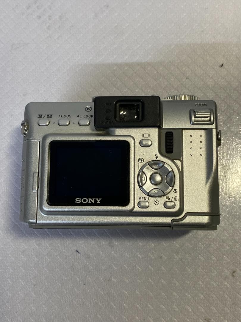 デジタルカメラ SONY DSC-V1#881 デジタルカメラ SONY DSC-V1#881 Sony DSC-V1 5-megapixel digital