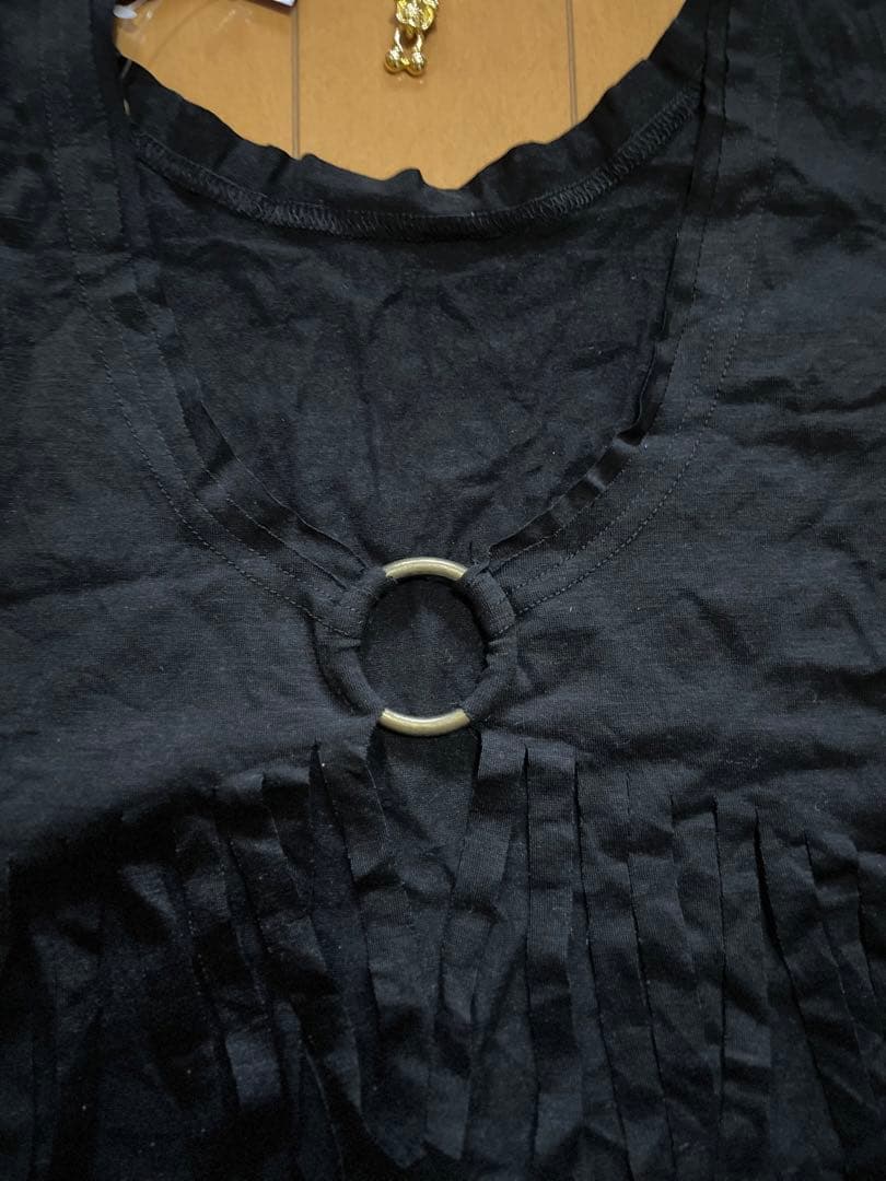 d.i.a. 裾フリンジ タンクトップ