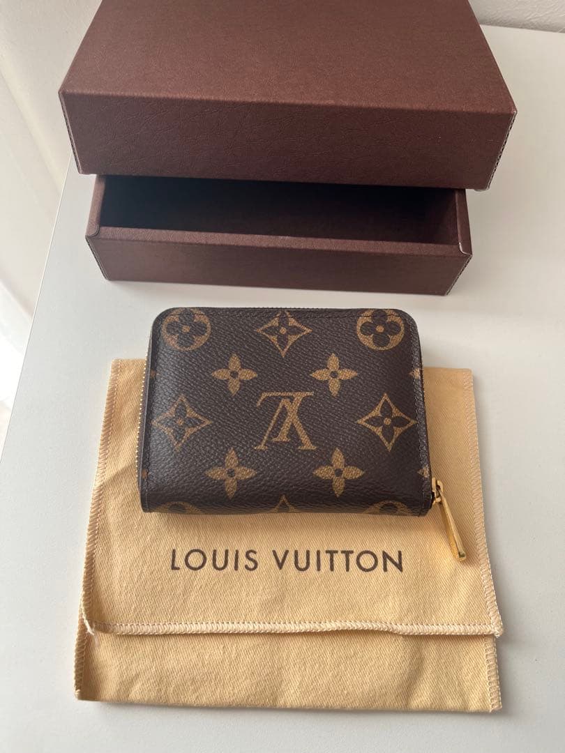 ルイヴィトン　パース