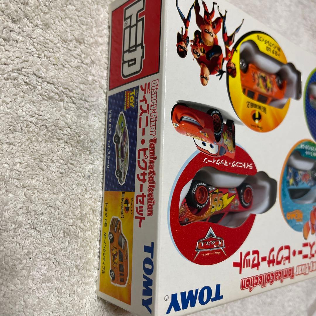 トミカ　ディズニーピクサーセット