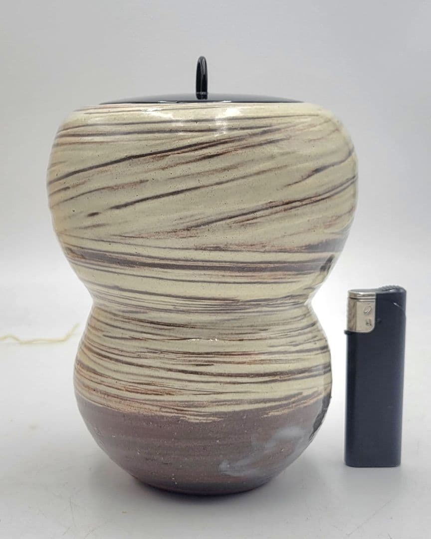 高見世清光　萩焼　水指　瓢形　替え蓋　仕服　共箱　茶道具　骨董品、美術品