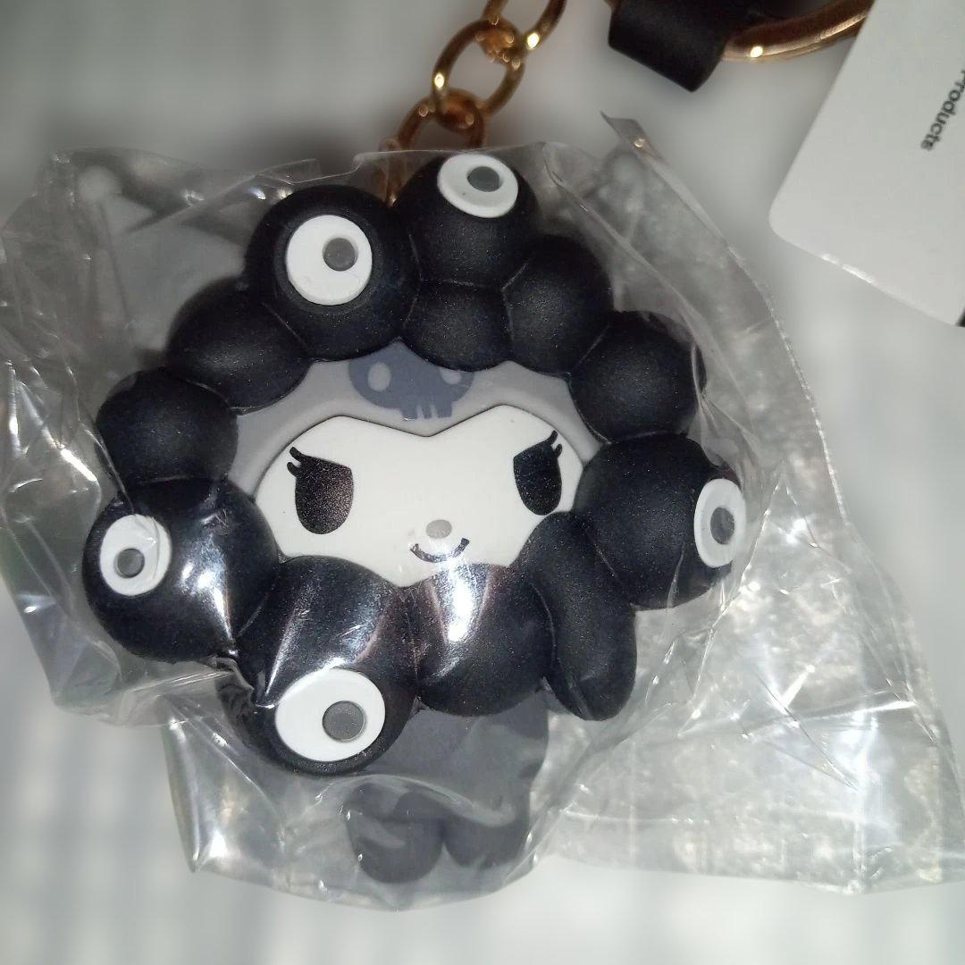 V*y様 ラス1 新品未使用　サンリオ 黒ミャクミャク なりきりキーホルダー コ