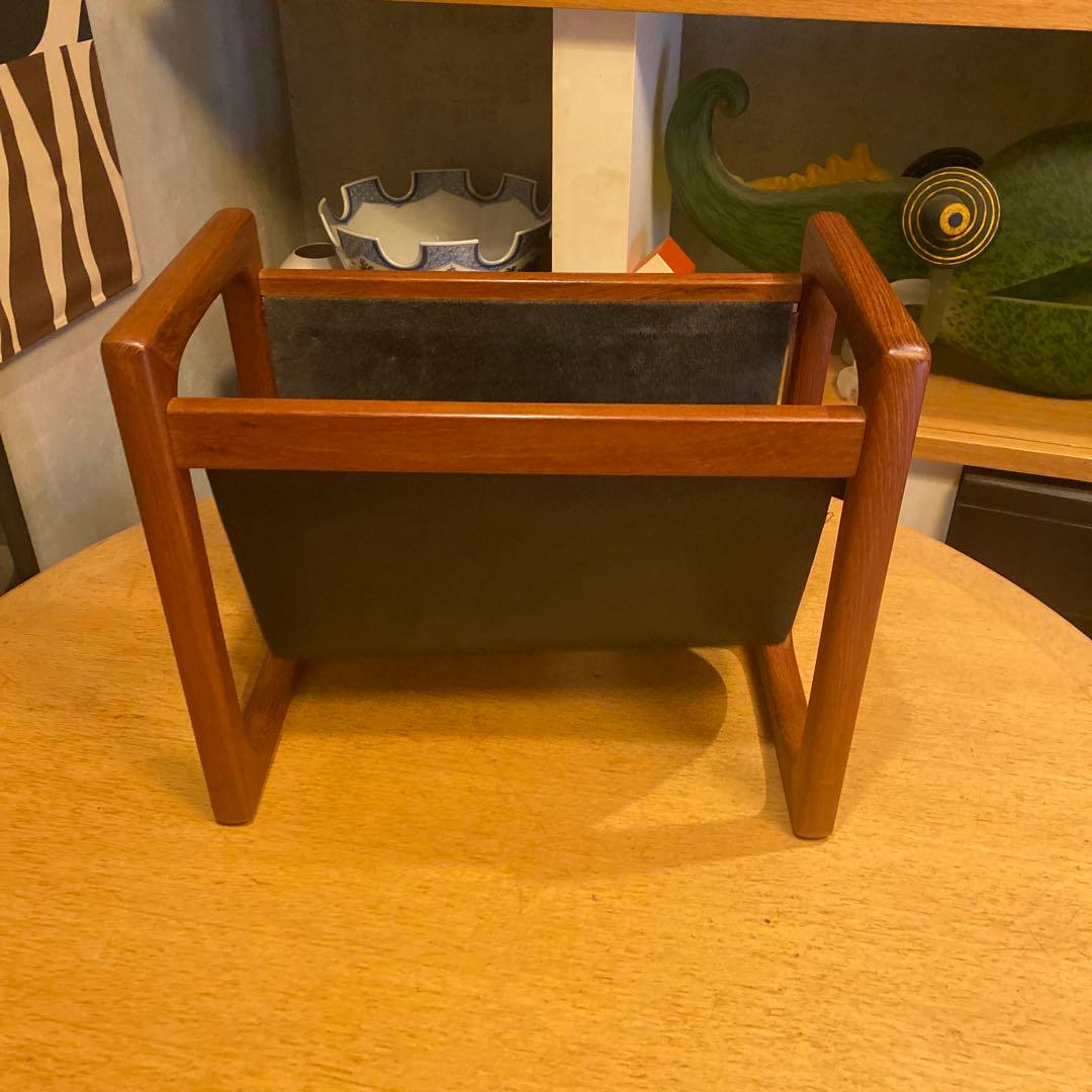 デンマークAksel Kjersgaard チーク材マガジンラック